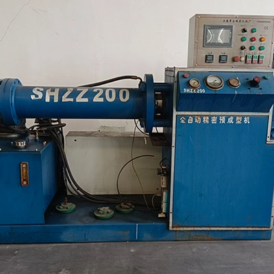 Máquina de preformado de precisión totalmente automática
